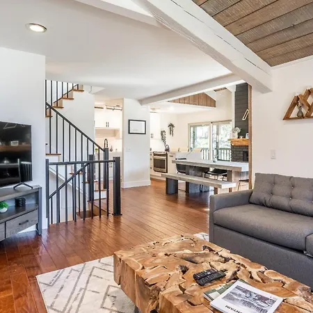 Chamonix 24 Is A 2Bed Plus Loft 3 Bath Upgraded Canyon Ldge Nearly Ski In Ski Out Sleeps 8